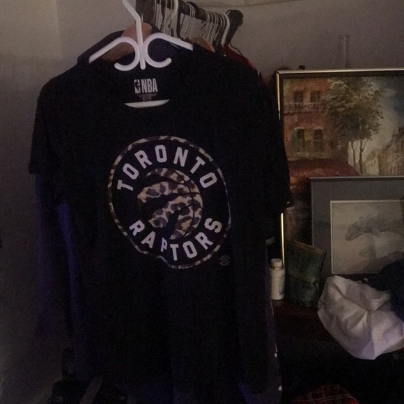 Toronto Raptors Camo basketball claw Logo Official NBA super soft tee Womens XL - Picture 3 of 5